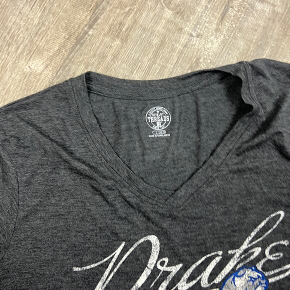 Rivalry Threads Drake Bulldogs Gray V-Neck Short Sleeve T-Shirt - Large - NWT - Picture 3 of 7